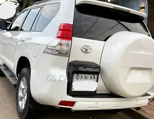 Toyota Land Cruiser Prado 2011 Ivory