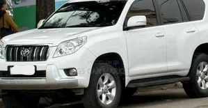 Toyota Land Cruiser Prado 2011 Ivory