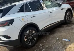Volkswagen ID.4 Crozz 77 kWh RWD 2022 White