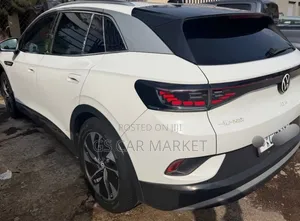 Volkswagen ID.4 Crozz 77 kWh RWD 2022 White