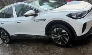 Volkswagen ID.4 Crozz 77 kWh RWD 2022 White