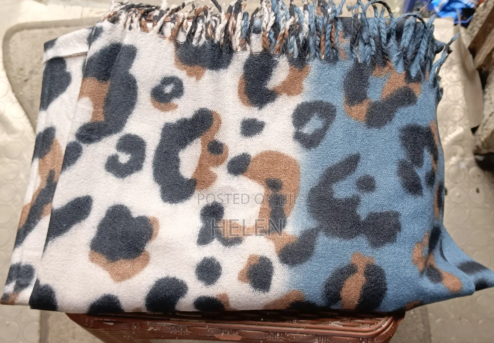 Medium Scarves
