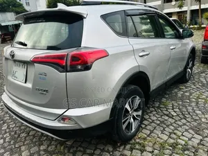 Toyota RAV4 2015 Silver