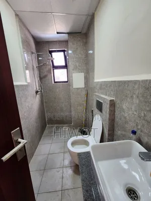 3bdrm Apartment in የማህበር አፓርታማ ሡቅ ያለው, Bole for sale