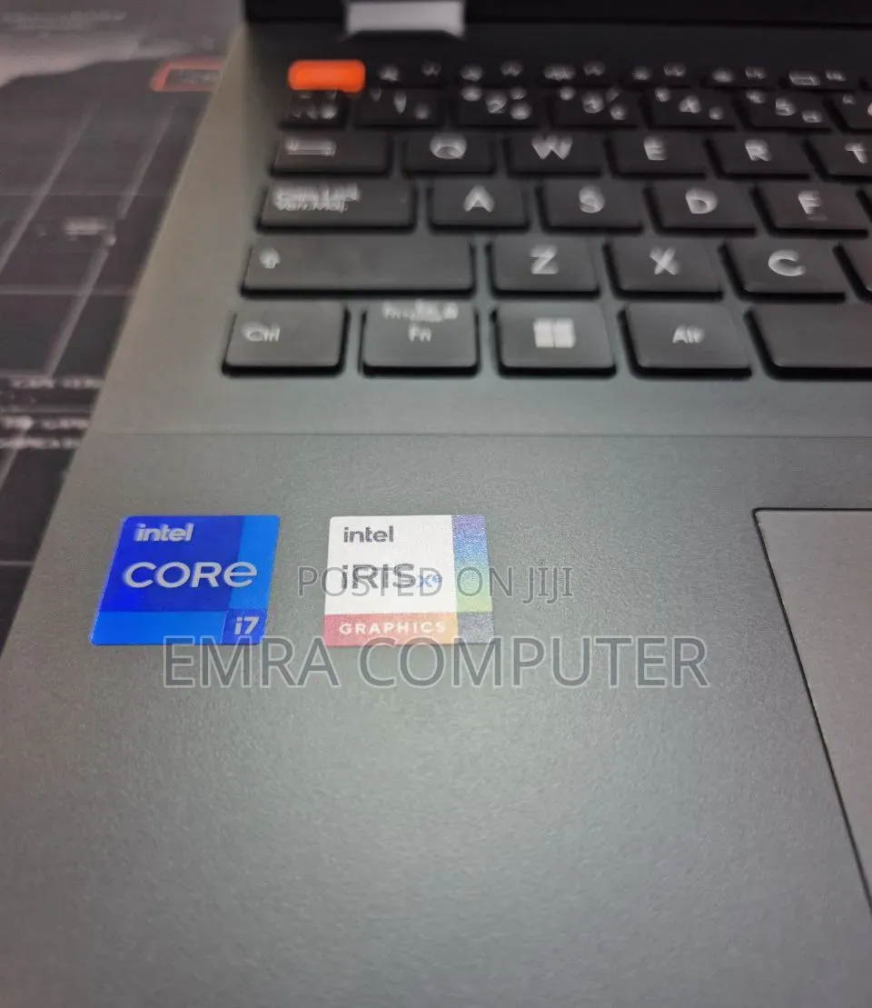 New Laptop Asus 16GB Intel Core i5 SSD 512GB