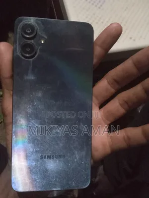 Samsung Galaxy A06 128 GB Gray