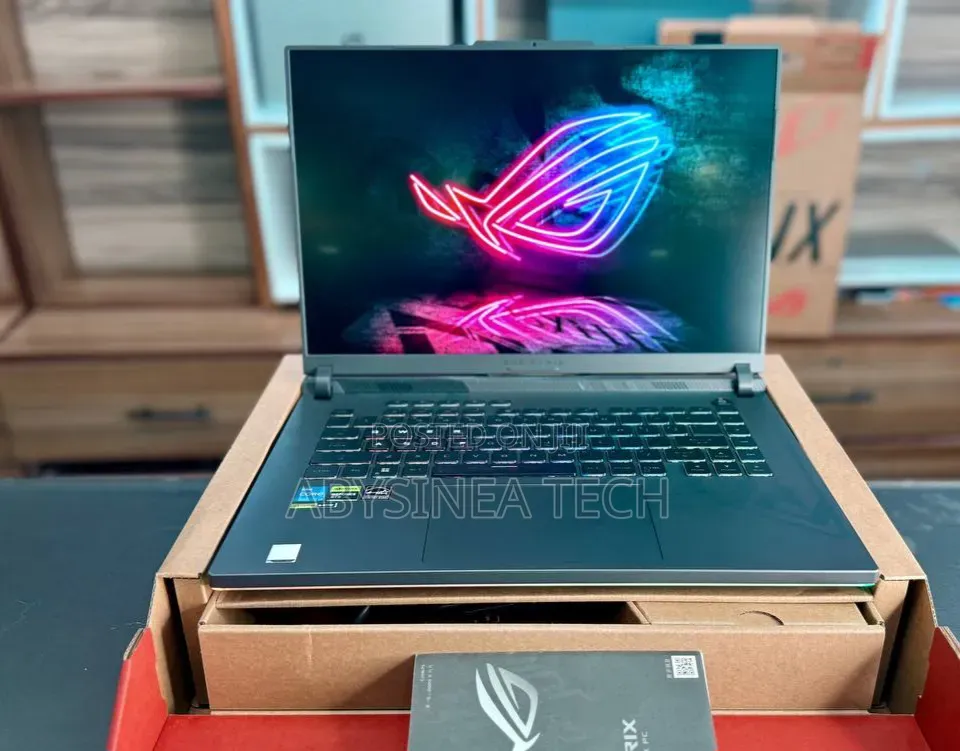 New Laptop Asus ROG Strix G16 16GB Intel Core i7 SSD 1T