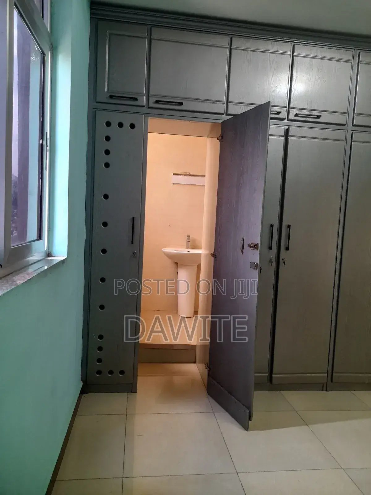 3bdrm Apartment in የማህበር አፓርታማ, Bole for sale