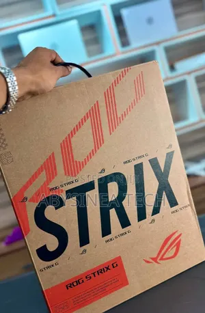 New Laptop Asus ROG Strix G16 16GB Intel Core i7 SSD 1T