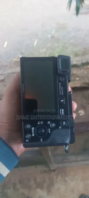 Sony Alpha A6000 Mirrorless Camera + 16-50mm OSS Lens in 1 Extra .