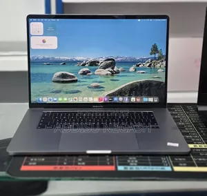 New Laptop Apple MacBook Pro 2019 32GB Intel Core i9 SSD 1T