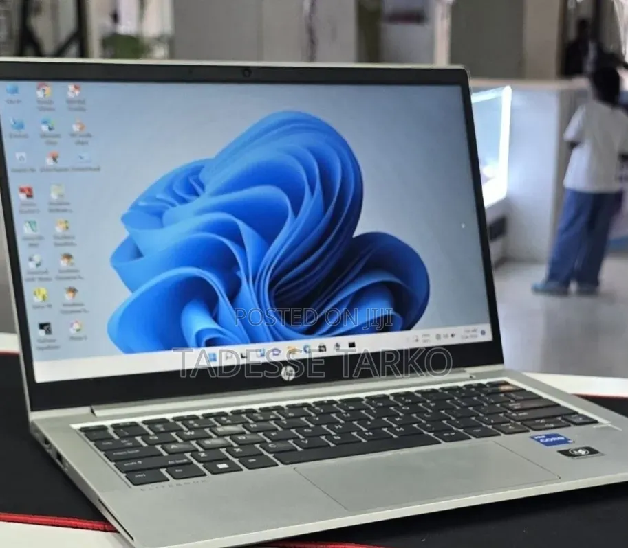 New Laptop HP EliteBook 830 G9 16GB Intel Core i5 SSD 512GB