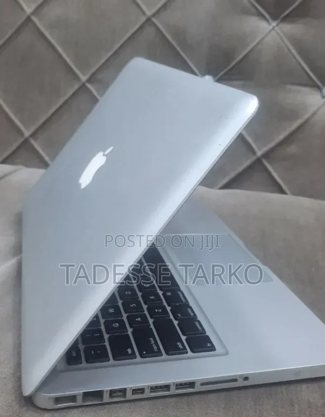 New Laptop Apple MacBook Pro 2012 4GB Intel Core i5 HDD 320GB