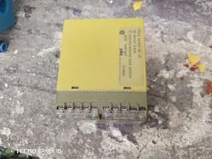 Pilz PNOZ Safety Relay, Specifically Model 474695