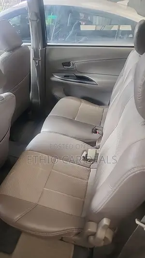 Toyota Avanza 2014 Black