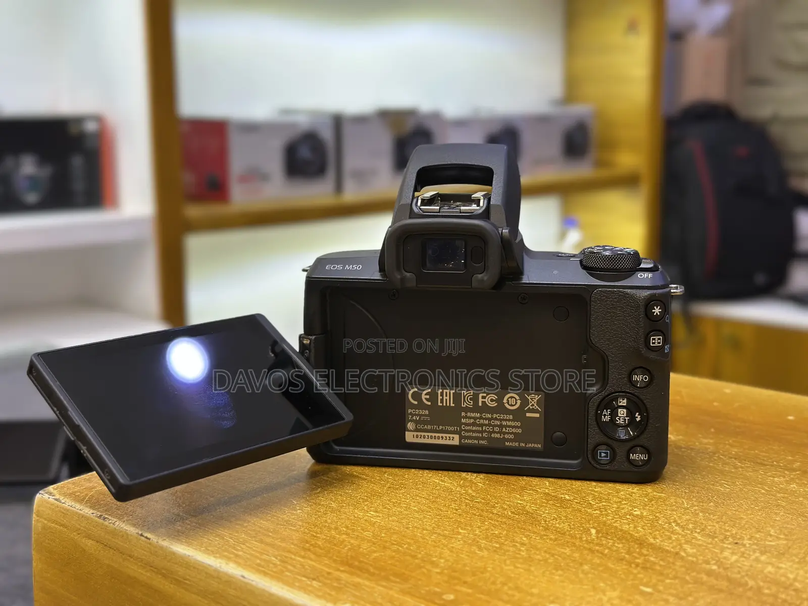 Canon EOS M50 Mirrorless Camera With 15-45mm Lens