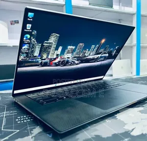 New Laptop Dell 16GB Intel Core i7 SSD 512GB