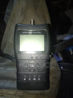 Xcruiser 555000D Digital Satellite Finder