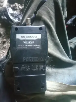 Xcruiser 555000D Digital Satellite Finder