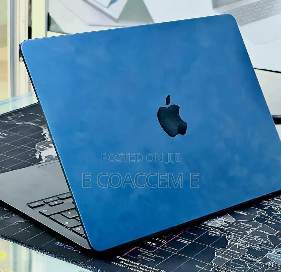 New Laptop Apple MacBook 16GB SSD 512GB