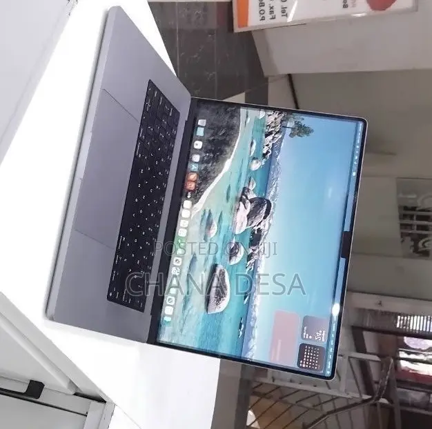 New Laptop Apple MacBook Pro 2021 M1 32GB Apple M1 Pro SSD 1T
