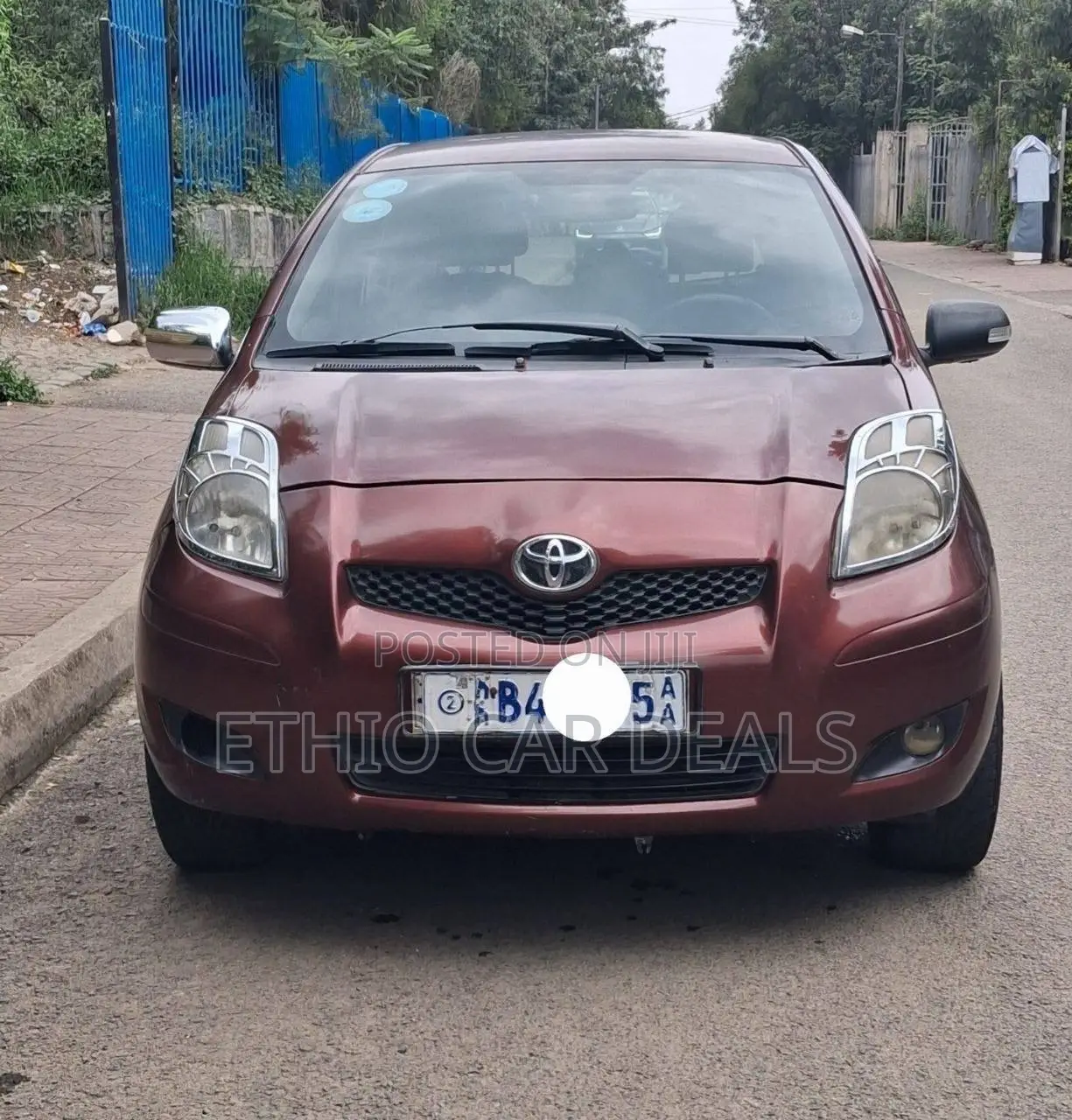 Toyota Yaris 2010 Burgundy