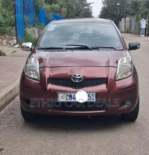 Toyota Yaris 2010 Burgundy