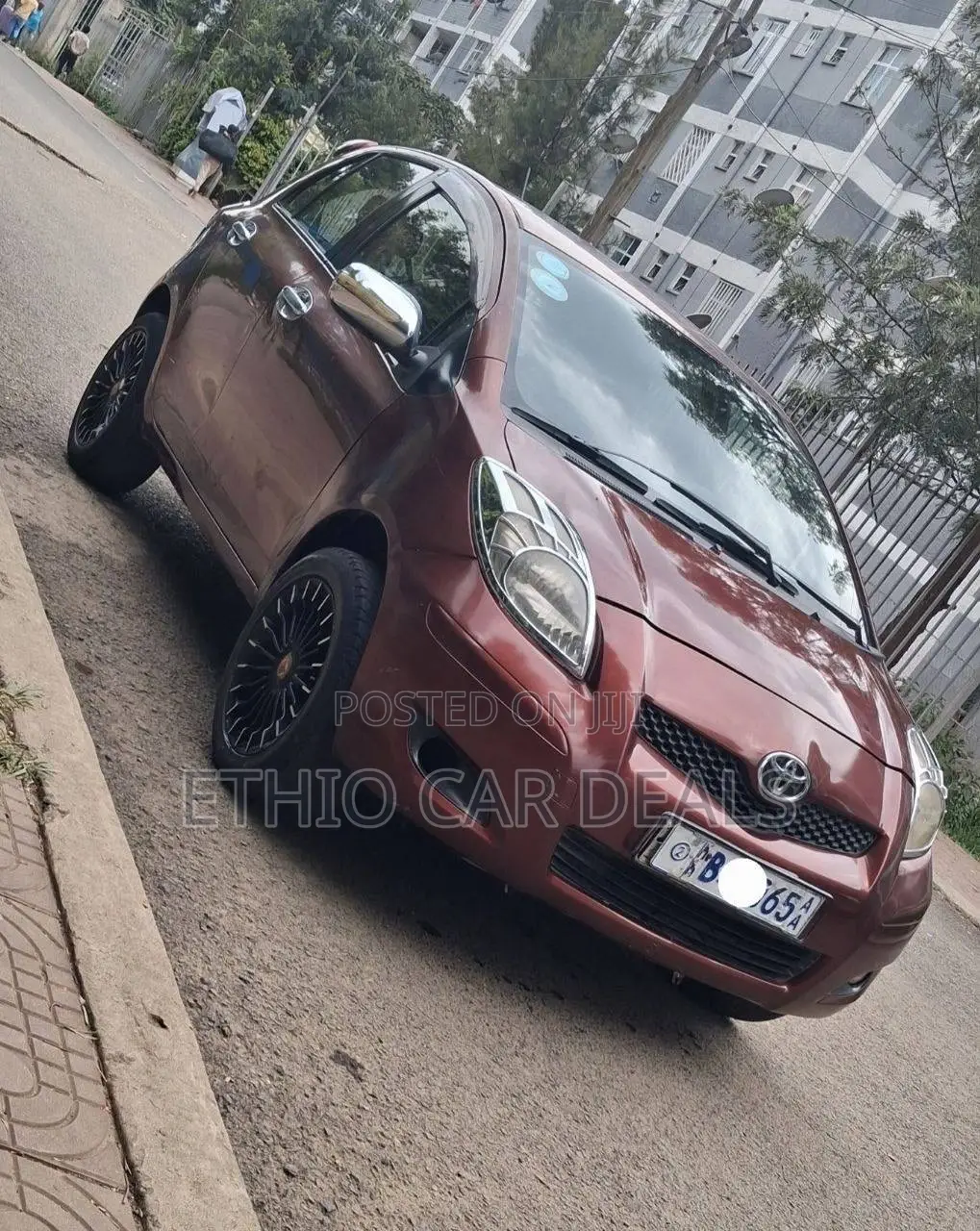 Toyota Yaris 2010 Burgundy