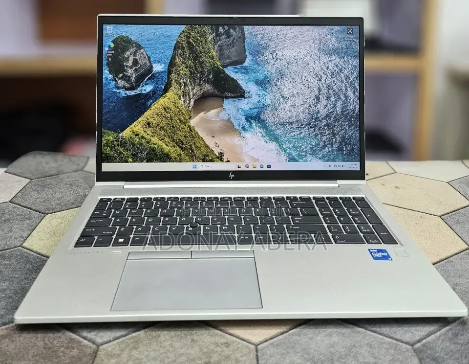 New Laptop HP 16GB Intel Core i7 SSD 512GB