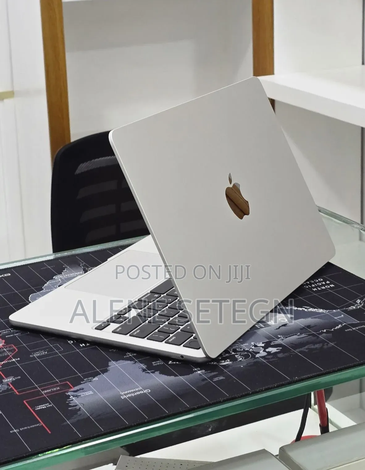 New Laptop Apple MacBook Air 2022 M2 8GB Apple M2 SSD 256GB