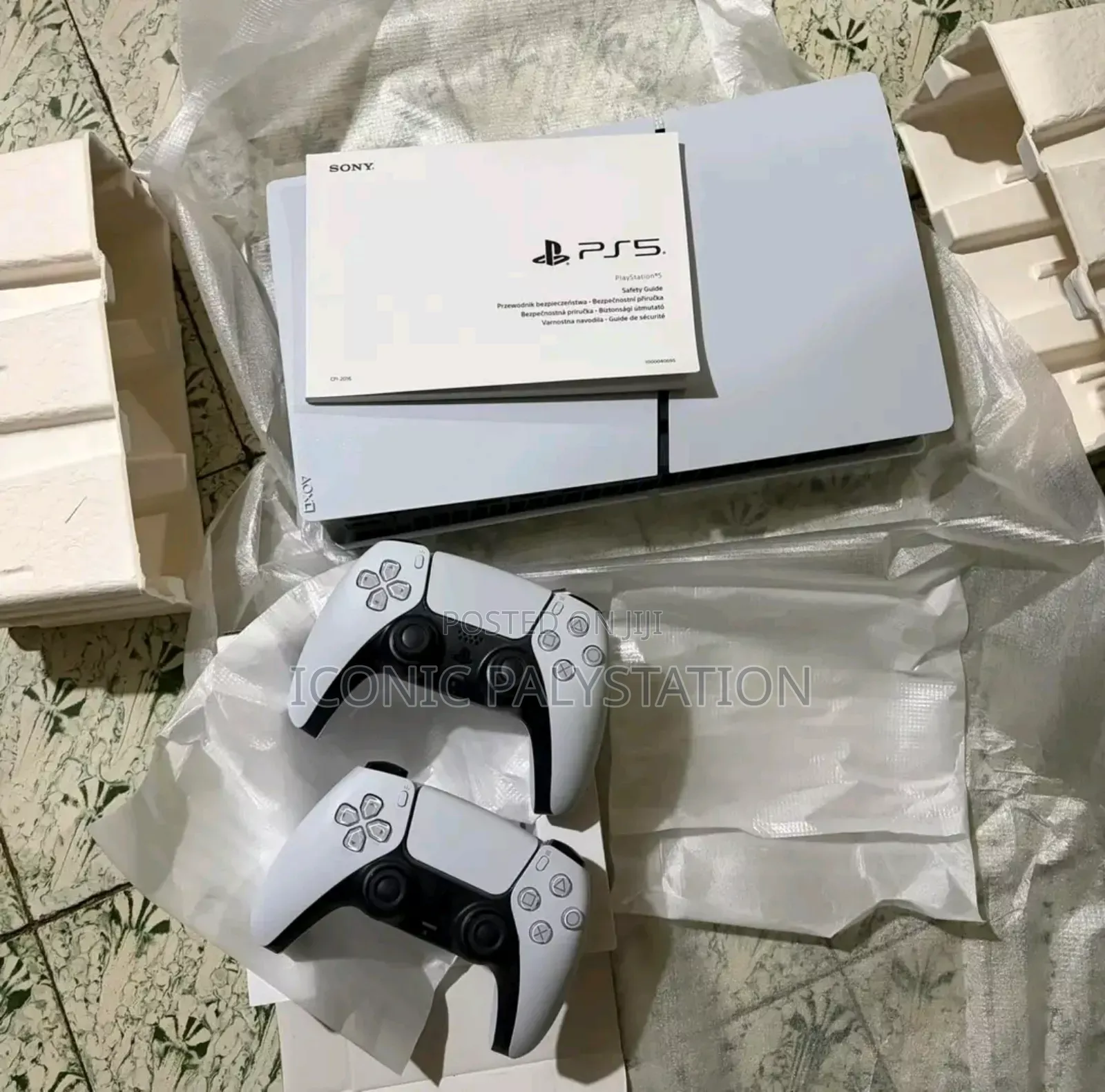 Iconic Ps5 Slim Digital With Two Orgnial Joystiks