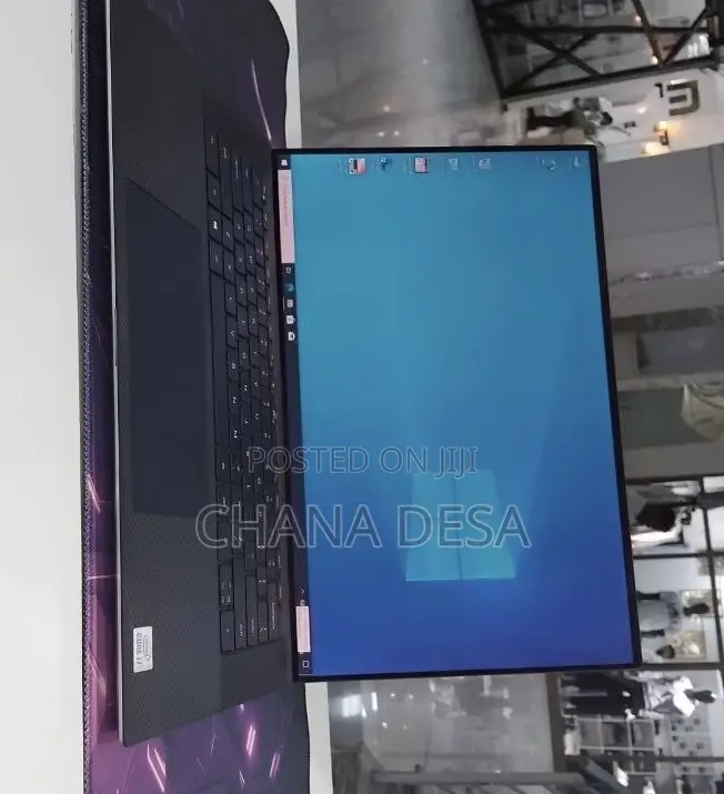 New Laptop Dell XPS 15 9500 16GB Intel Core i7 SSD 512GB