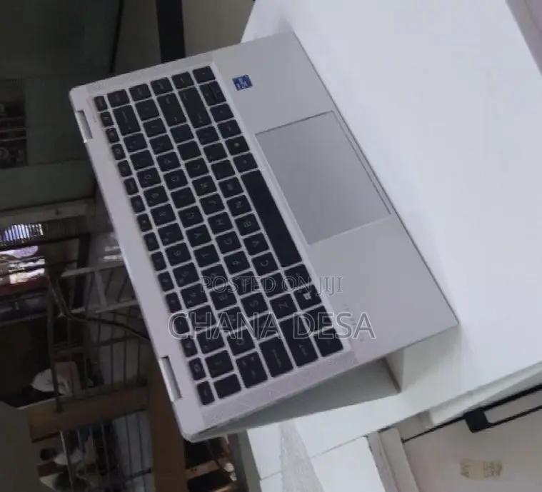 New Laptop HP EliteBook 1040 G8 16GB Intel Core i7 SSD 512GB