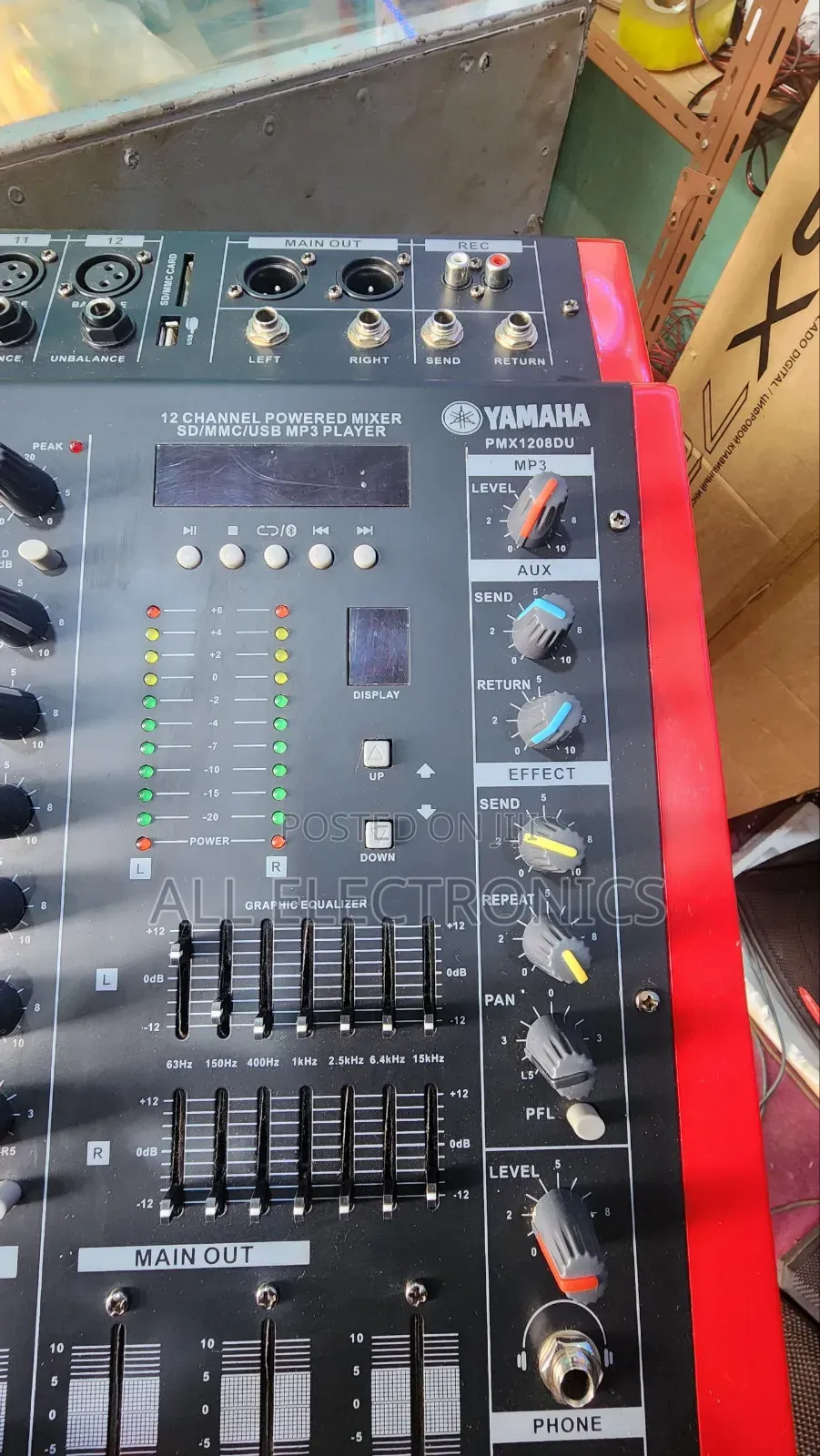 Yamaha 16-Inch Mixer