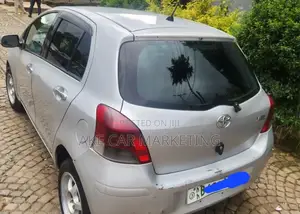 Toyota Yaris 2008 Gray