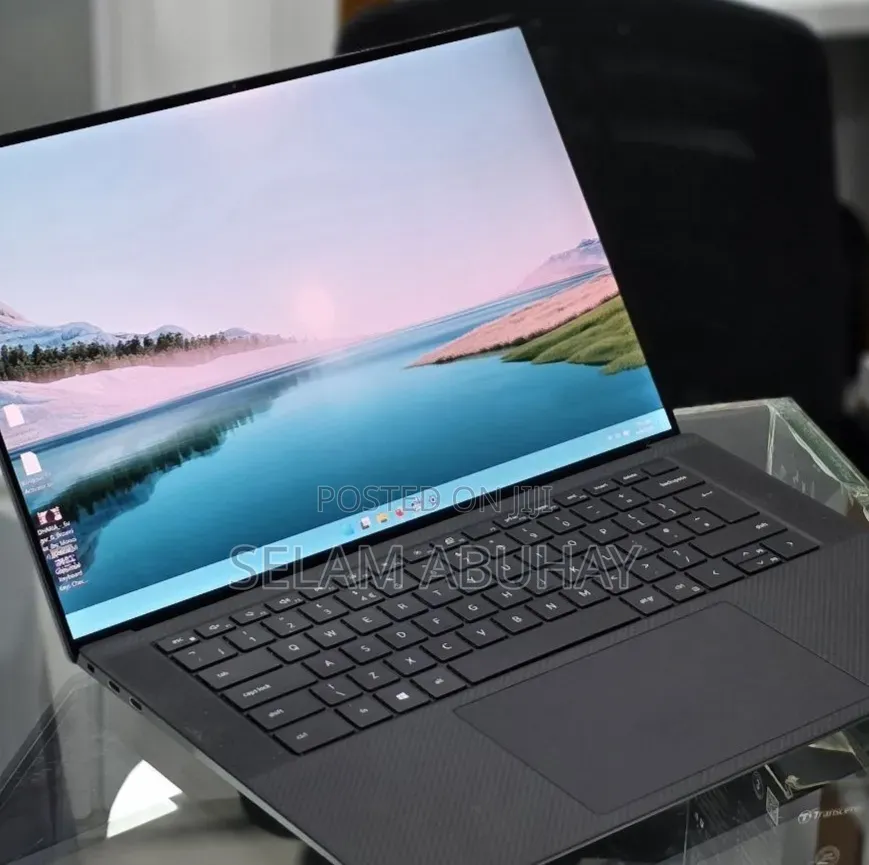 New Laptop Dell Precision 5550 16GB Intel Core i7 SSD 512GB