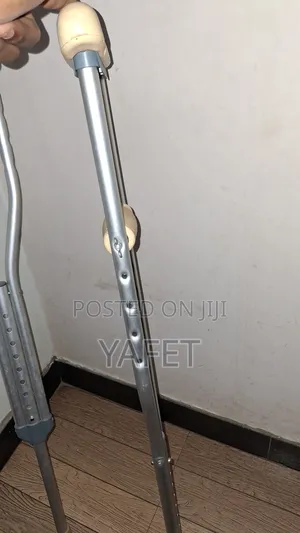 Axillary Cruches