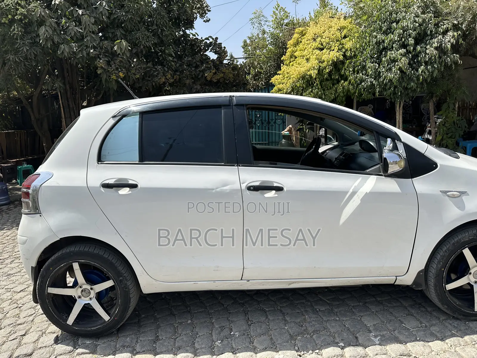 Toyota Yaris 2009 White