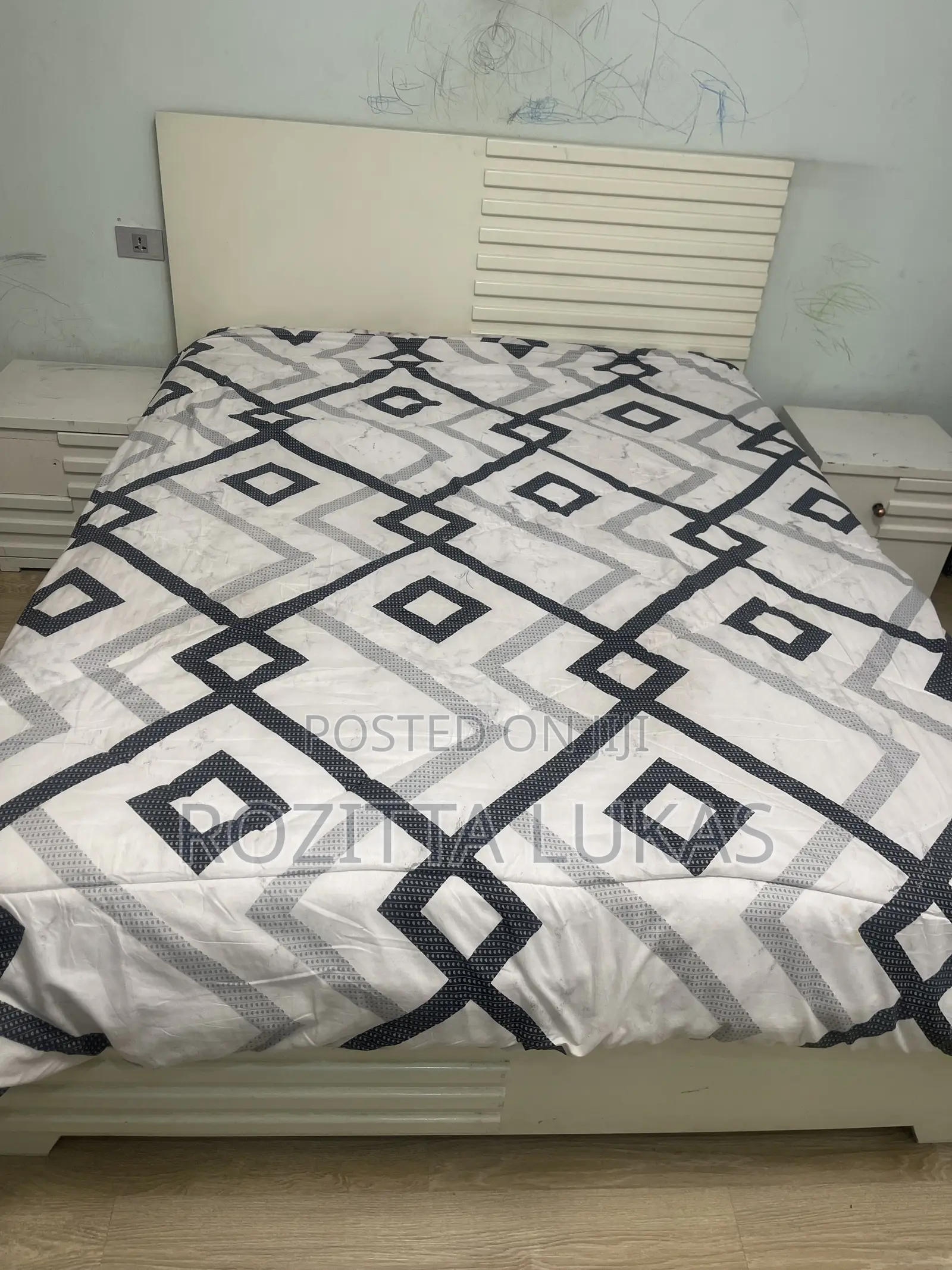 Bed With Mattress