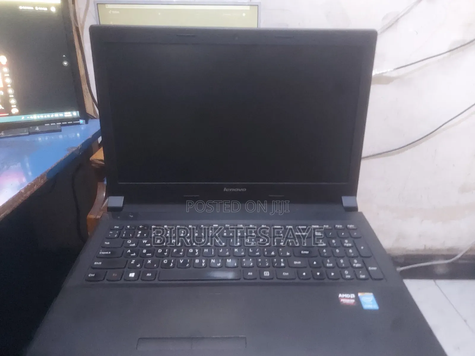 Laptop Lenovo B570 8GB AMD Ryzen 7 HDD 1T