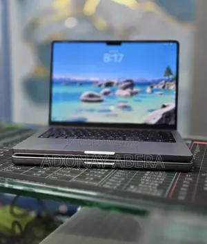 New Laptop Apple MacBook 32GB SSD 512GB