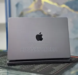 New Laptop Apple MacBook 32GB SSD 512GB