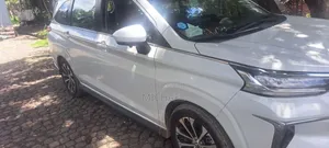 Toyota Veloz 1.5 CVT FWD 2023 White