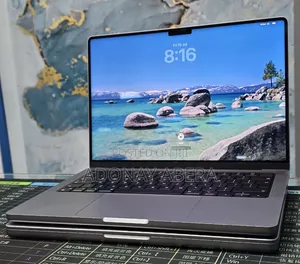 New Laptop Apple MacBook 32GB SSD 512GB