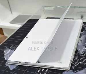 New Laptop Microsoft Surface Pro 7 16GB Intel Core i5 SSD 256GB