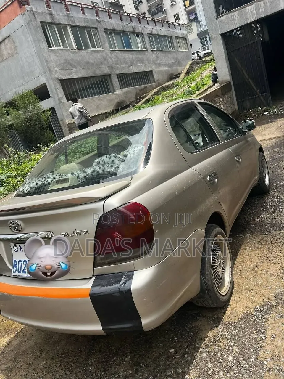 Toyota Platz 2004 Gold