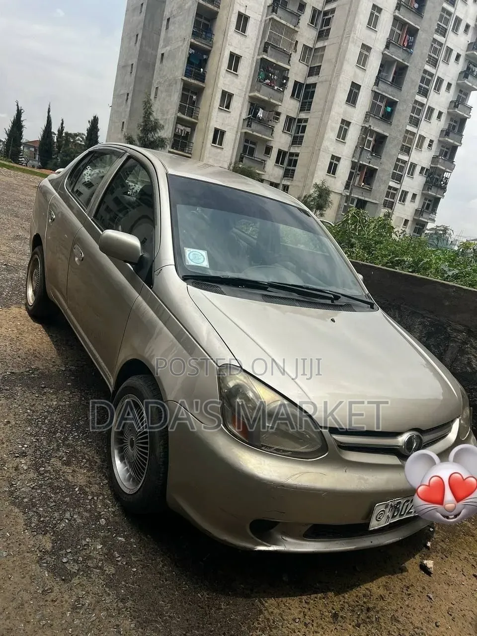 Toyota Platz 2004 Gold