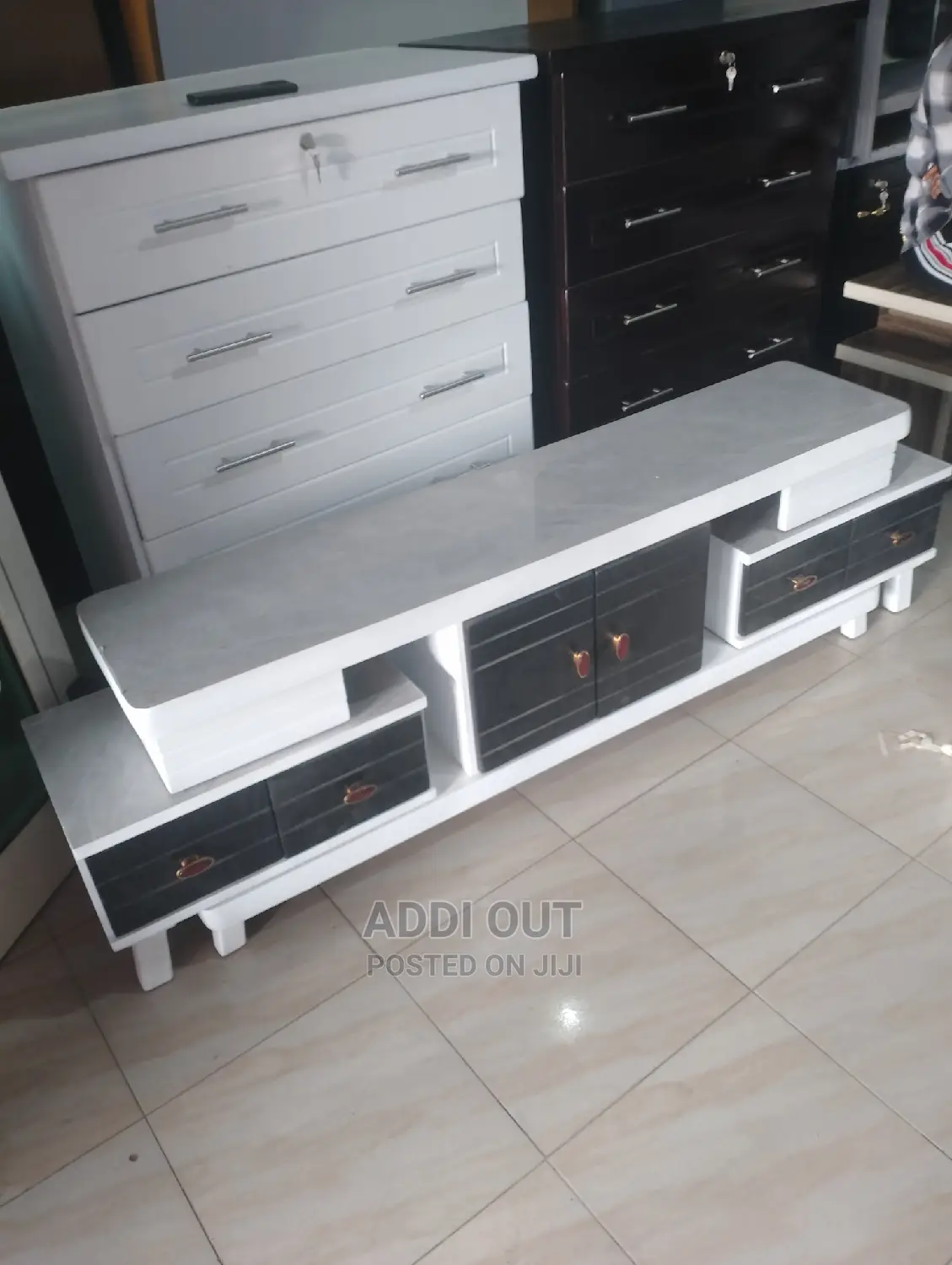 Tv Stand/ቲቪ ማስቀመጫ