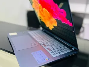 New Laptop Asus VivoBook 15 X505BA 16GB Intel Core Ultra 7 SSD 512GB