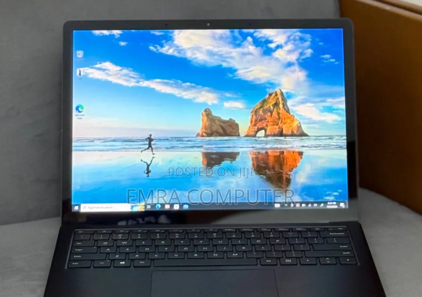 New Laptop Microsoft Surface 16GB Intel Core i7 SSD 256GB